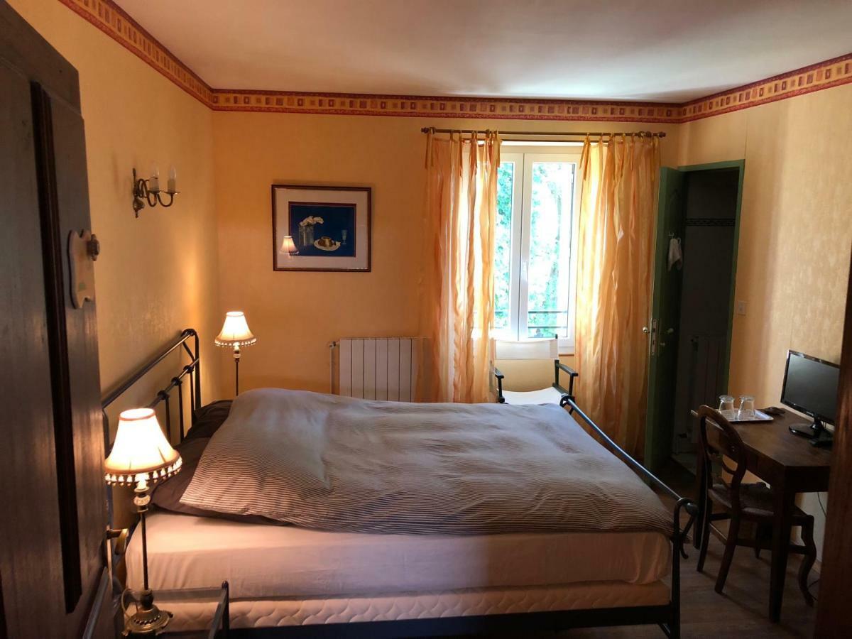 לינה וארוחת בוקר La Tour-sur-Orb Domaine De Brousson מראה חיצוני תמונה